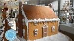 Gingerbread Houses with Graham Crackers 