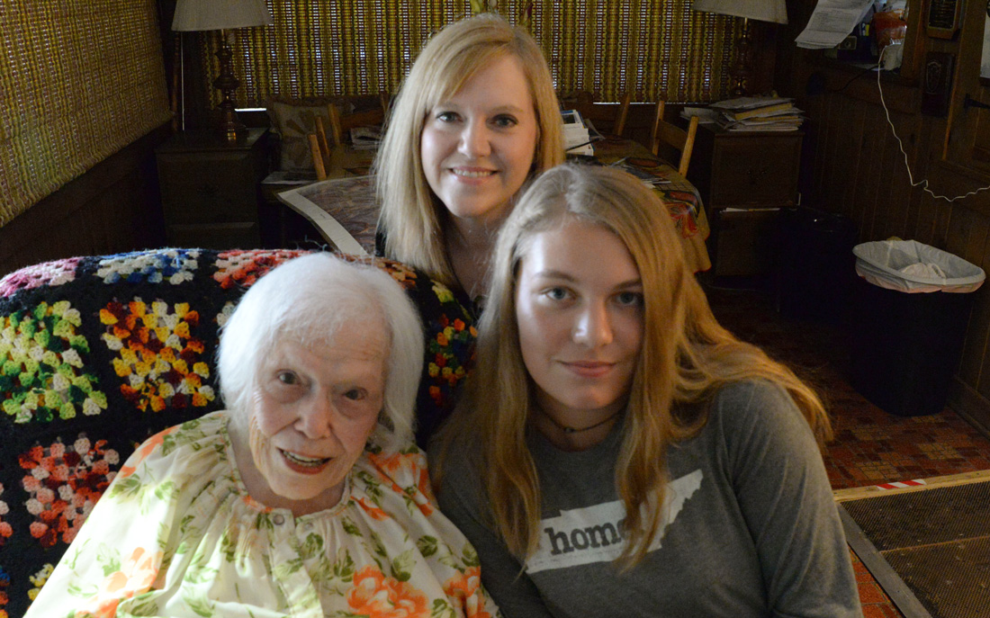 Chloe Ault Harrington with grand daughter Amy Harrington Bible, and great-grand daughter Charlie Rose.